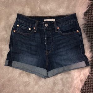Levi Wedgie Shorts